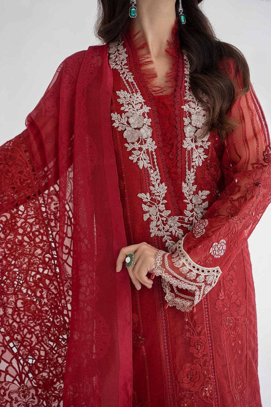 img_maria_b_lawn_24_awwal_boutique