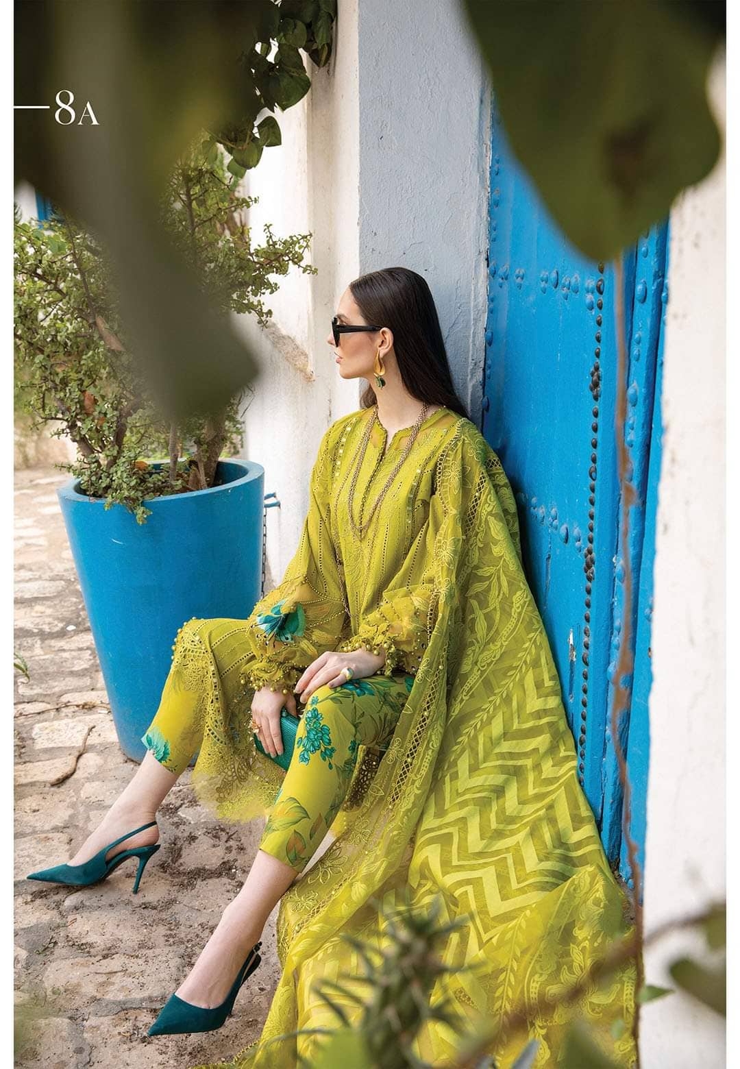 img_maria_b_lawn_24_awwal_boutique
