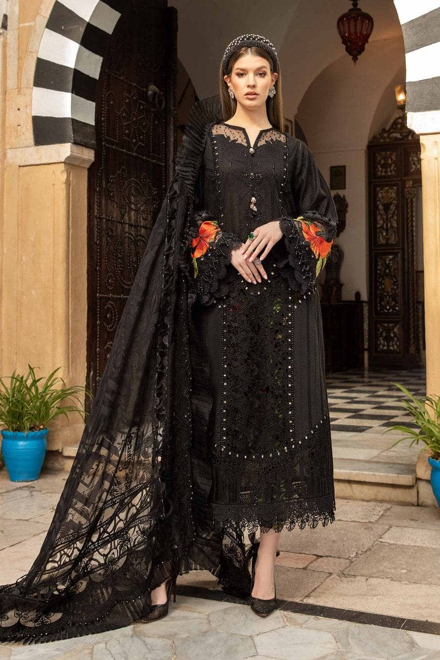 img_maria_b_lawn_24_awwal_boutique