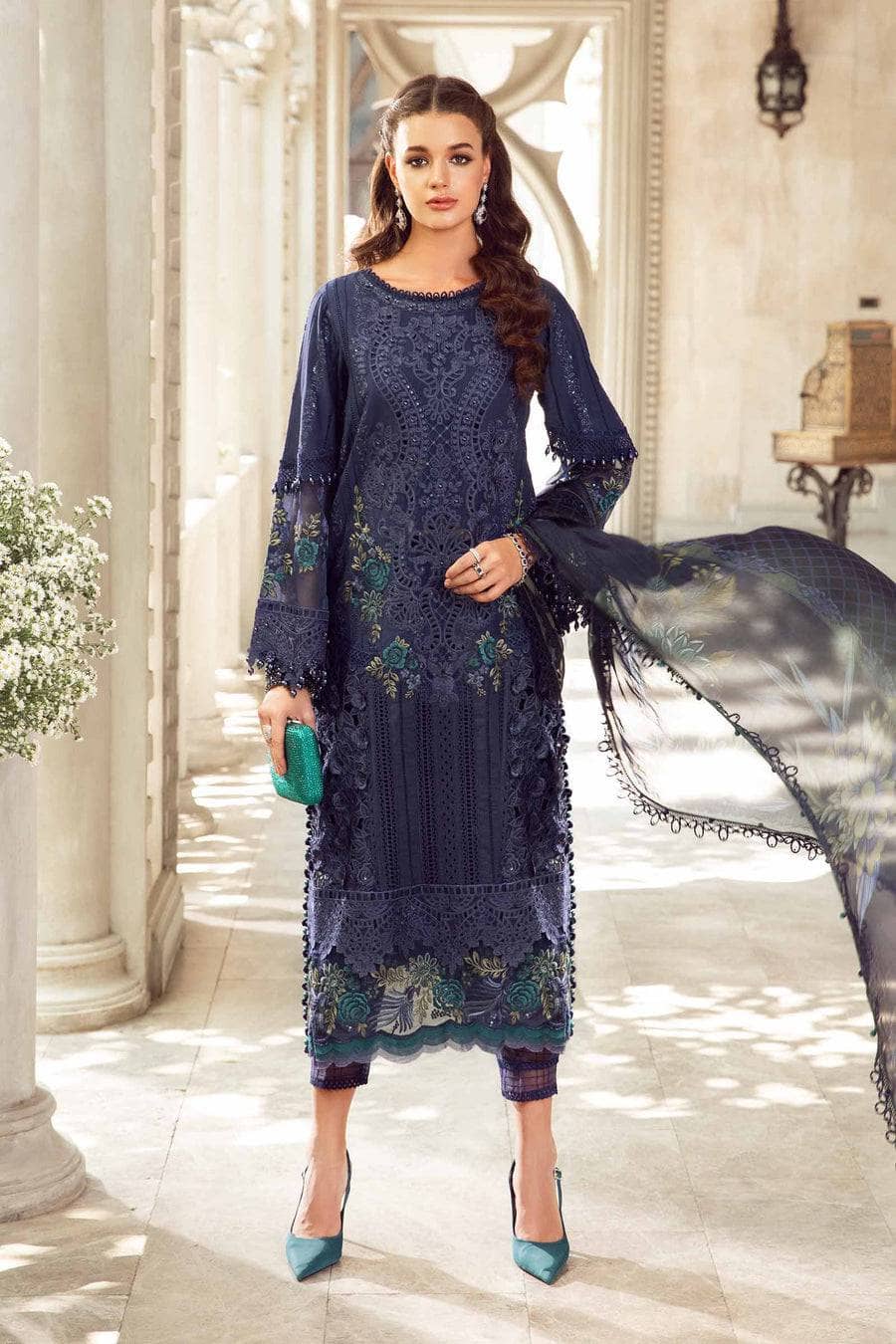 img_maria_b_eid_lawn_awwal_boutique