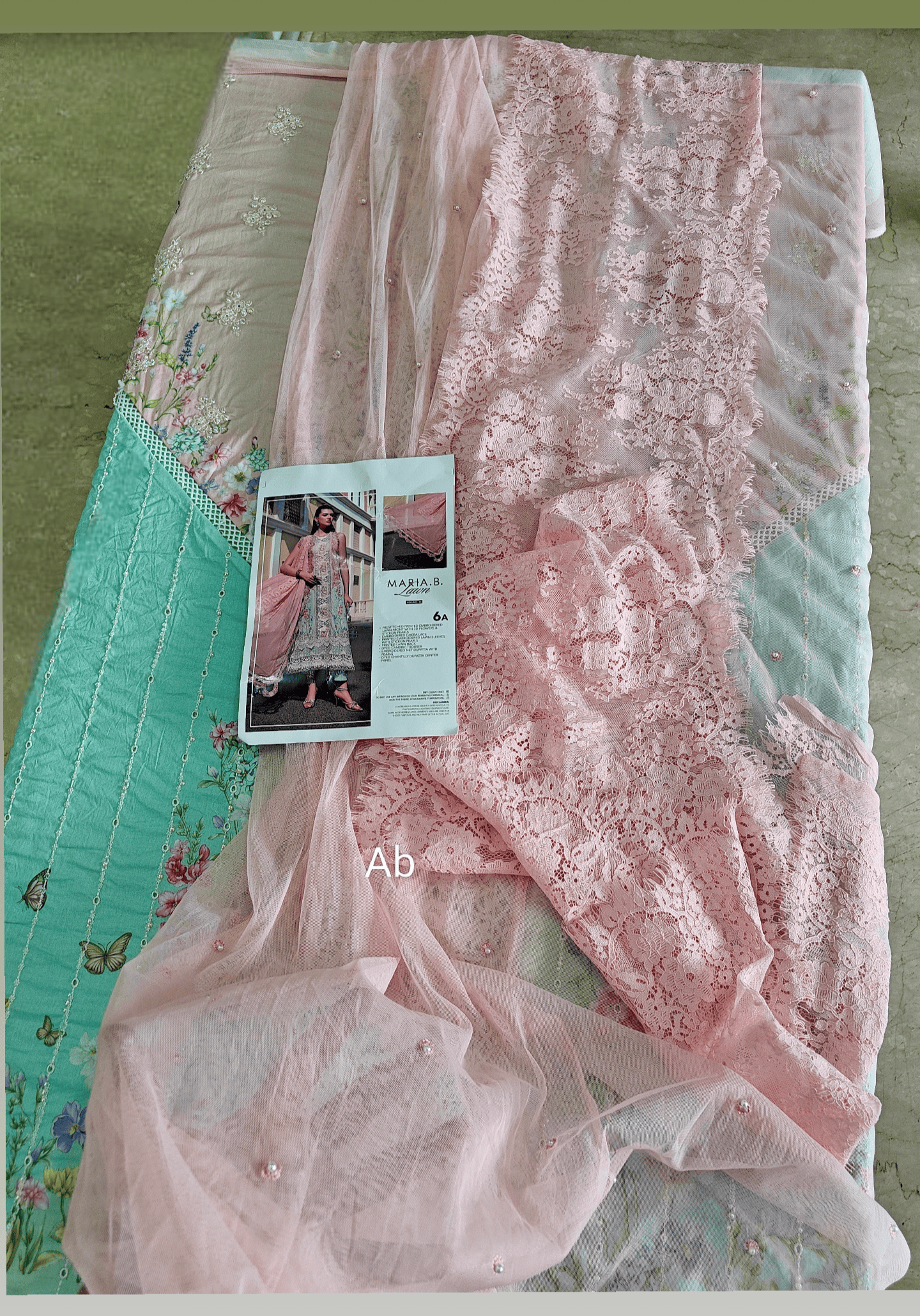 img_mushq_lawn_awwal_boutique