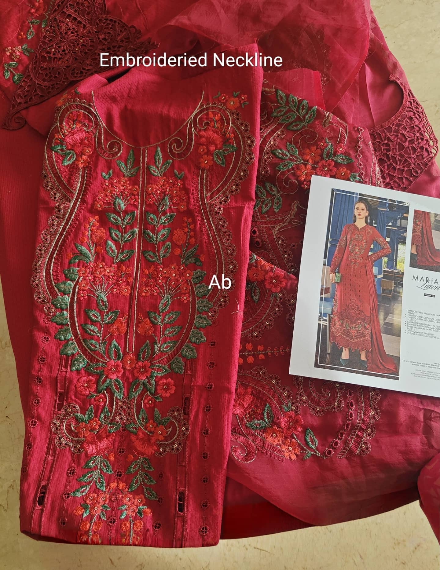 Open Open Pic/Maria B Eid Lawn 26/Vol 2/D-05/Red
