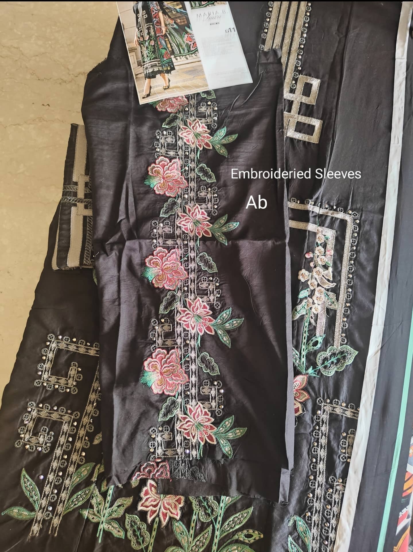 Open Open Pic/Sale‼️Maria B Eid Lawn 26/Vol 2/D-11/Black