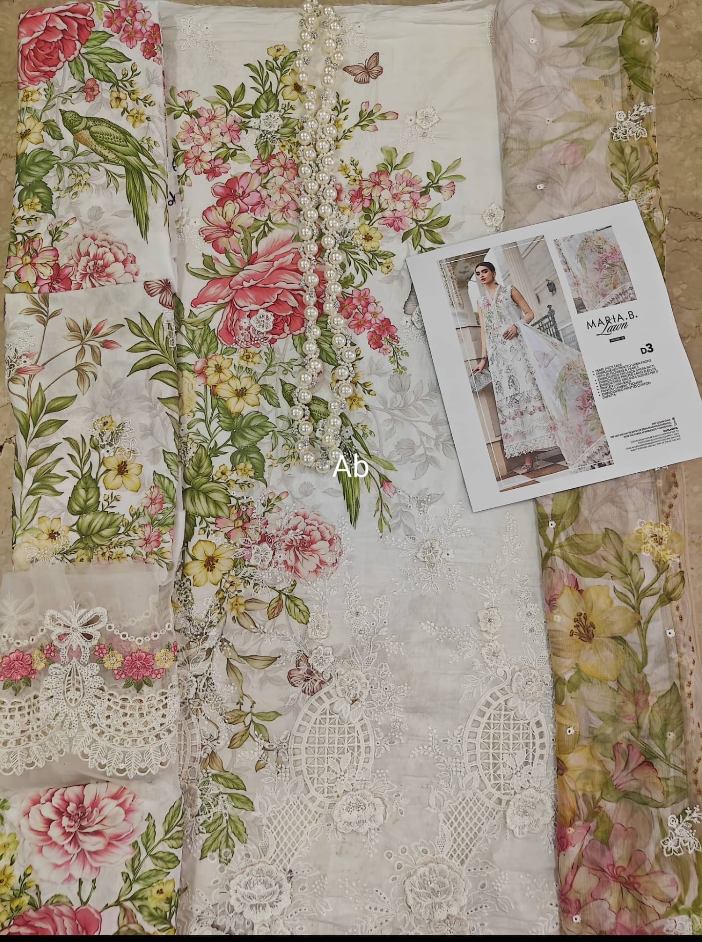 img_maria_b_luxury_lawn_awwal_boutique