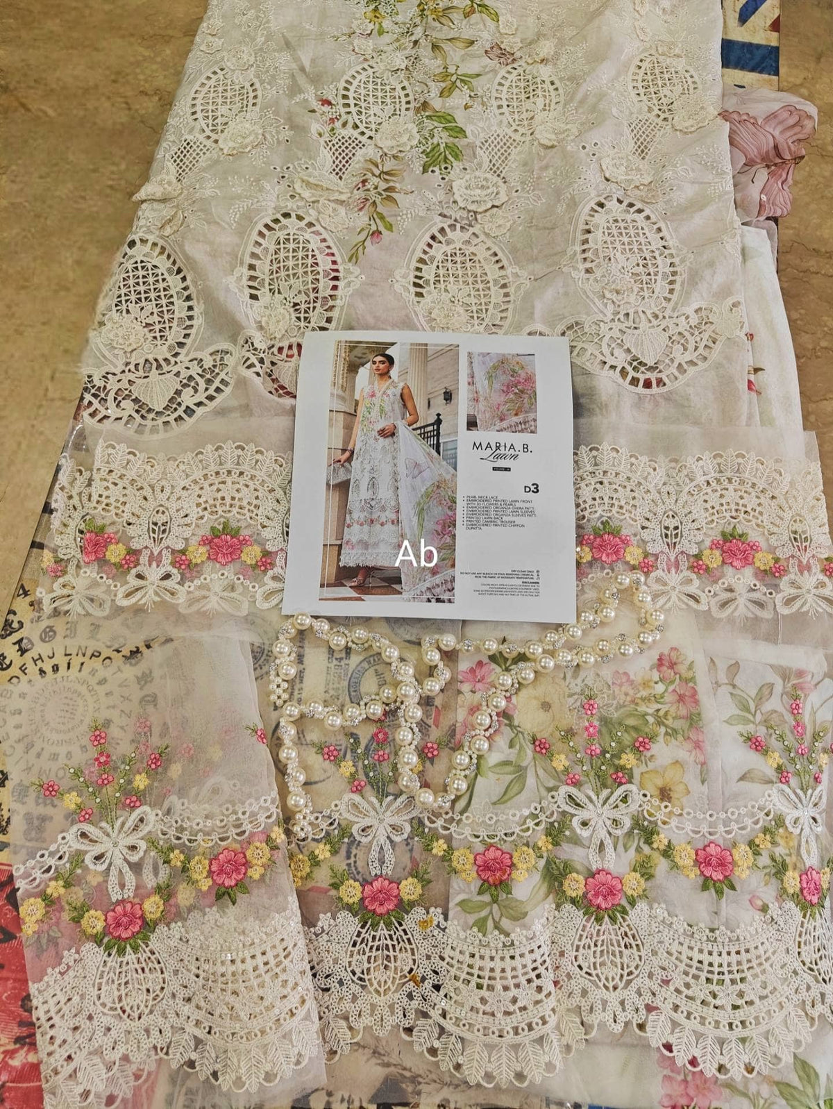 Open Pic/Hot🔥Seller‼️ Maria B Luxury Lawn 26/Vol 2/D-03/Off White
