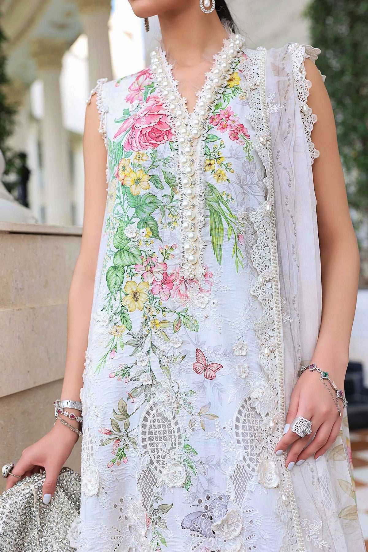 Open Pic/Hot🔥Seller‼️ Maria B Luxury Lawn 26/Vol 2/D-03/Off White