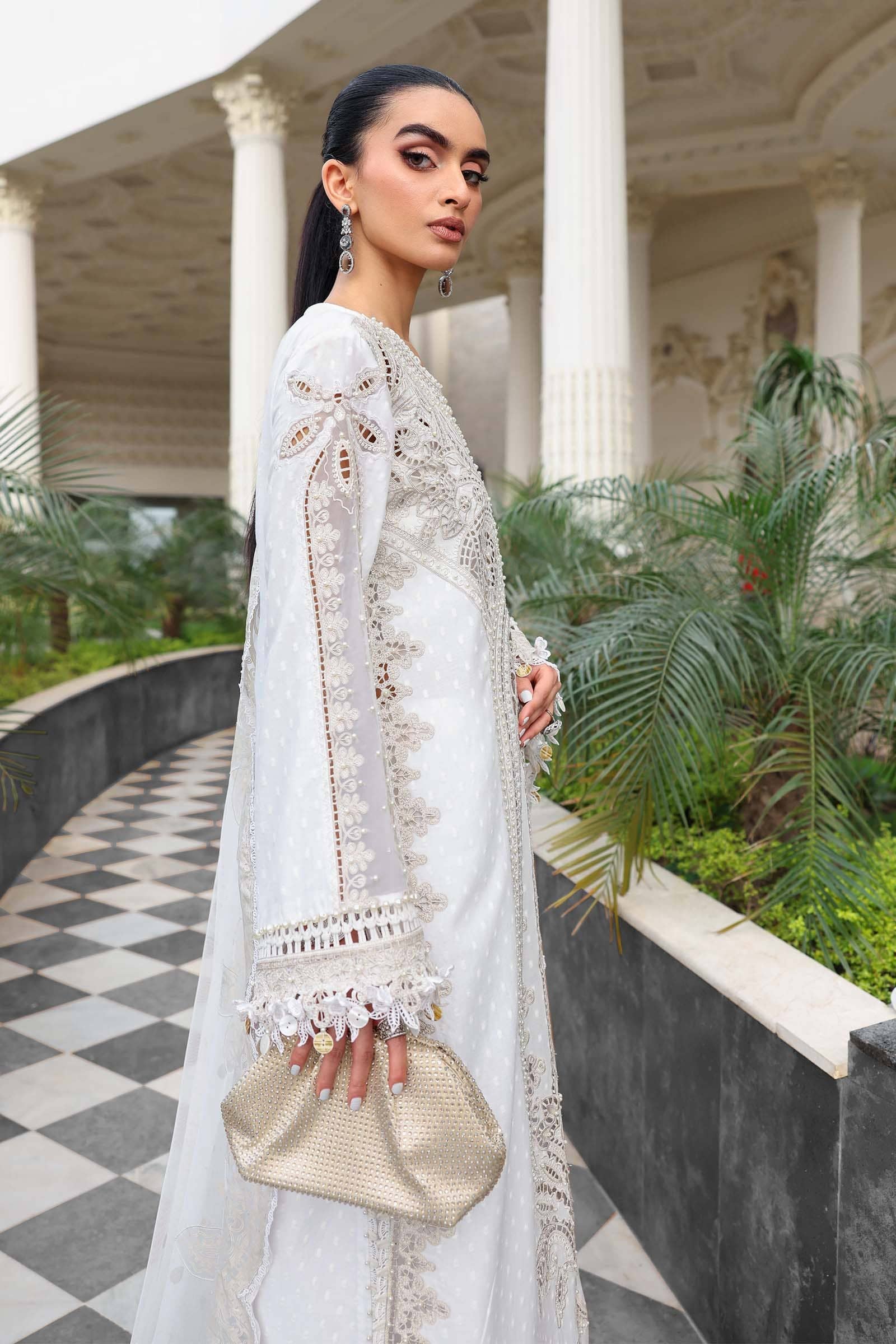 img_maria_b_eid_lawn_26_awwal_boutique