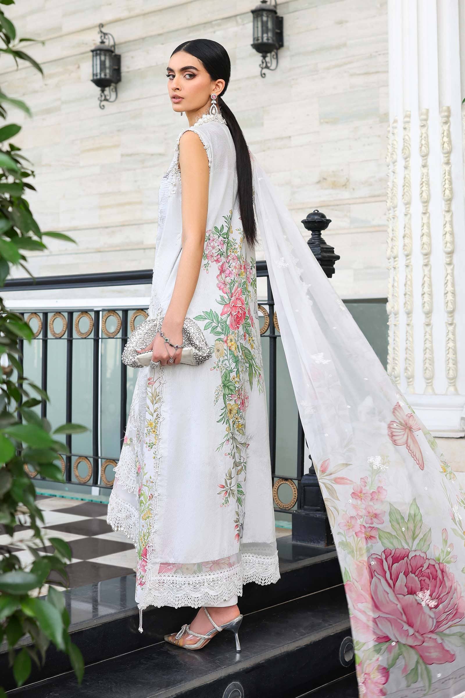 Hot🔥Seller/ Maria B Luxury Lawn 26/Vol 2/D-03/Off White