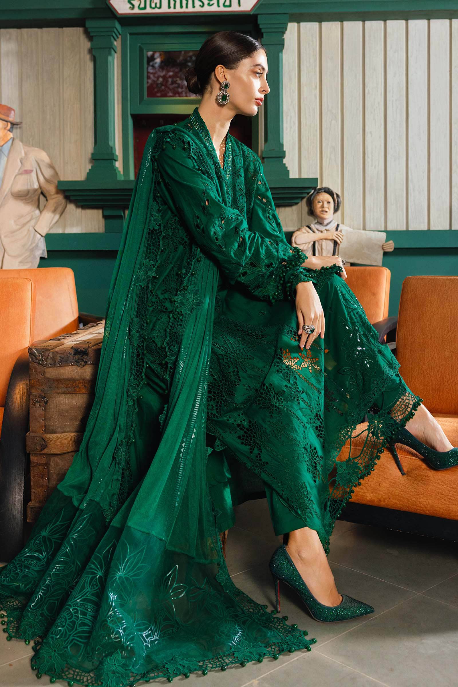 img_maria_b_eid_lawn_26_awwal_boutique