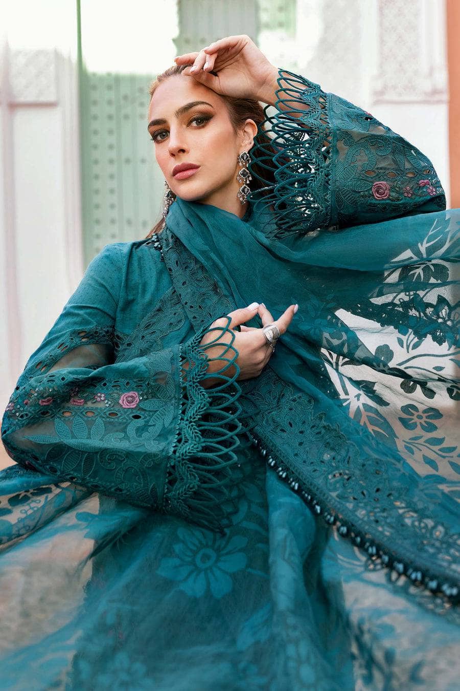 img_maria_b_lawn_awwal_boutique
