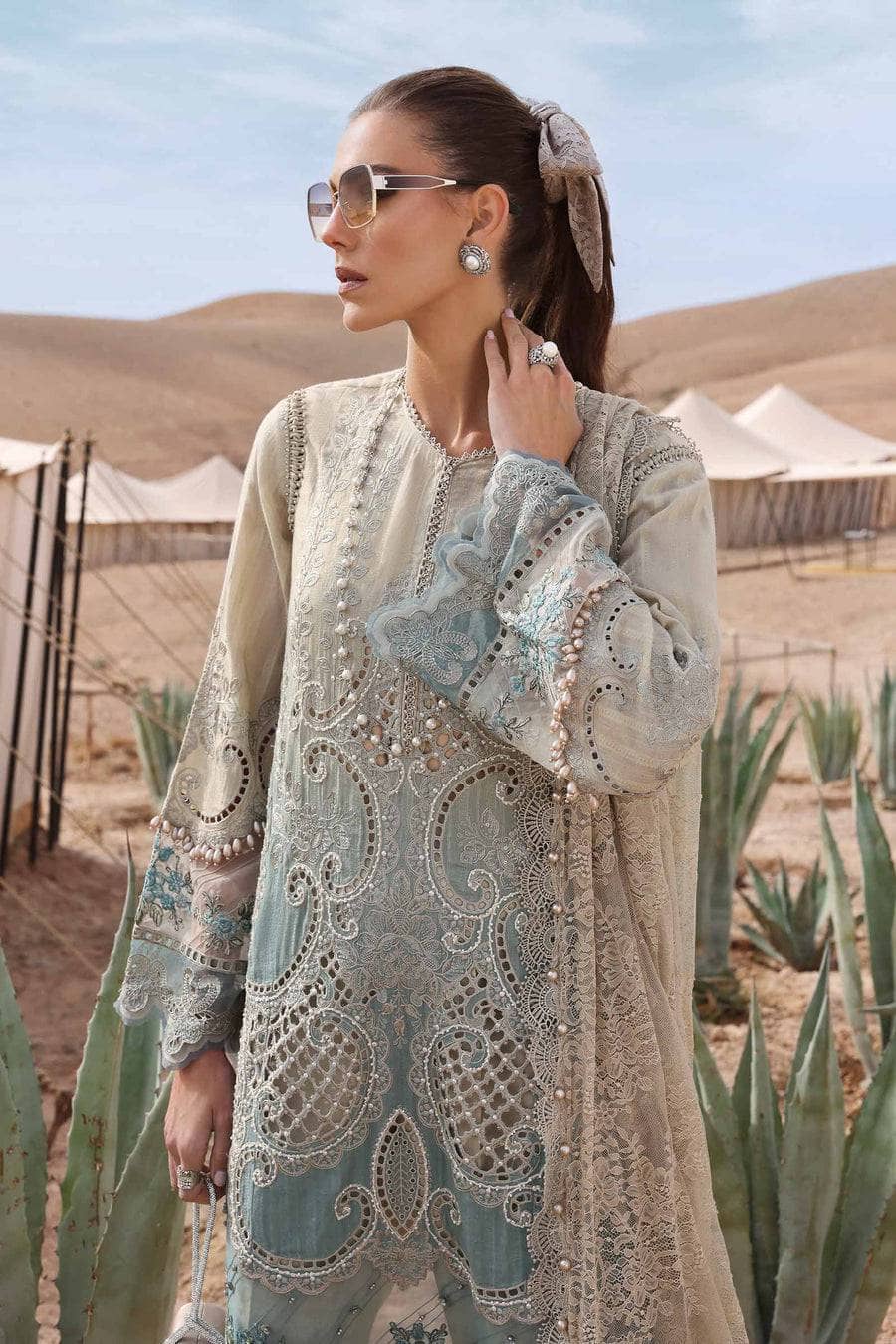 Maria B Lawn Pakistani Suit Restocked/Maria B Luxury Lawn 25/15B/Beige&Sea Green