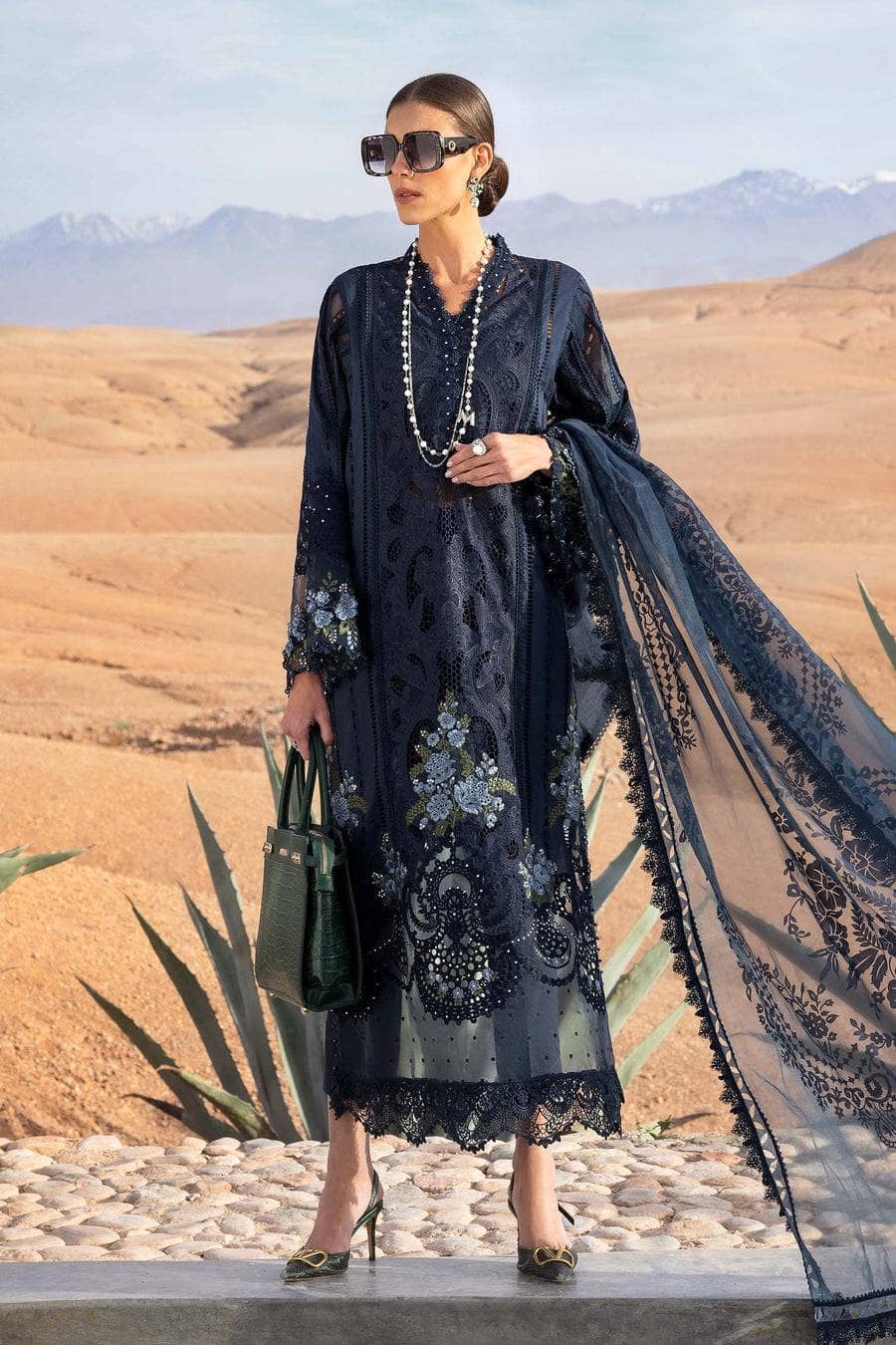 Maria B Lawn Pakistani Suit Restocked/Maria B Luxury Lawn 25/4B/Navy Blue