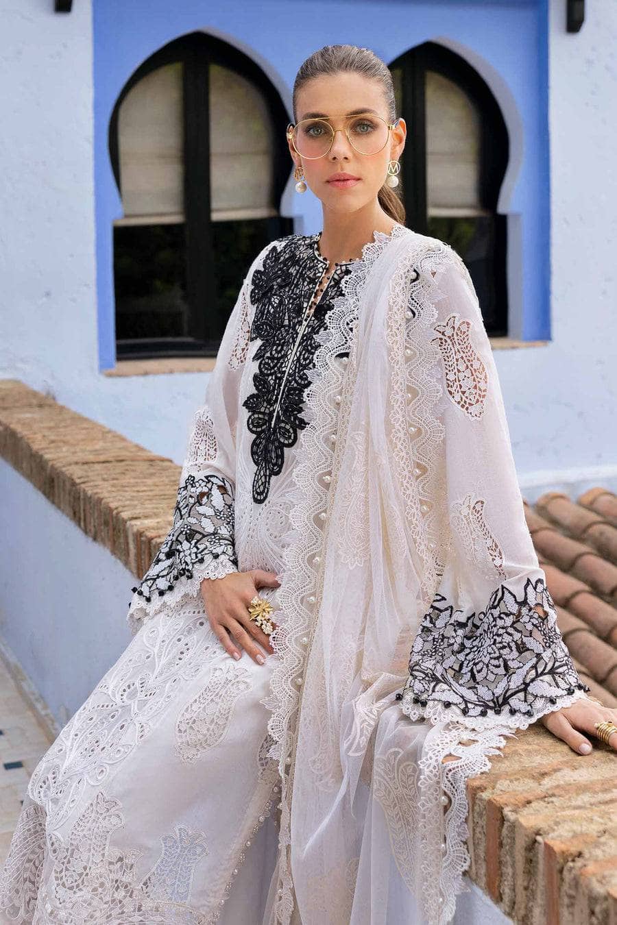 img_maria_b_luxury_lawn_awwal_boutique