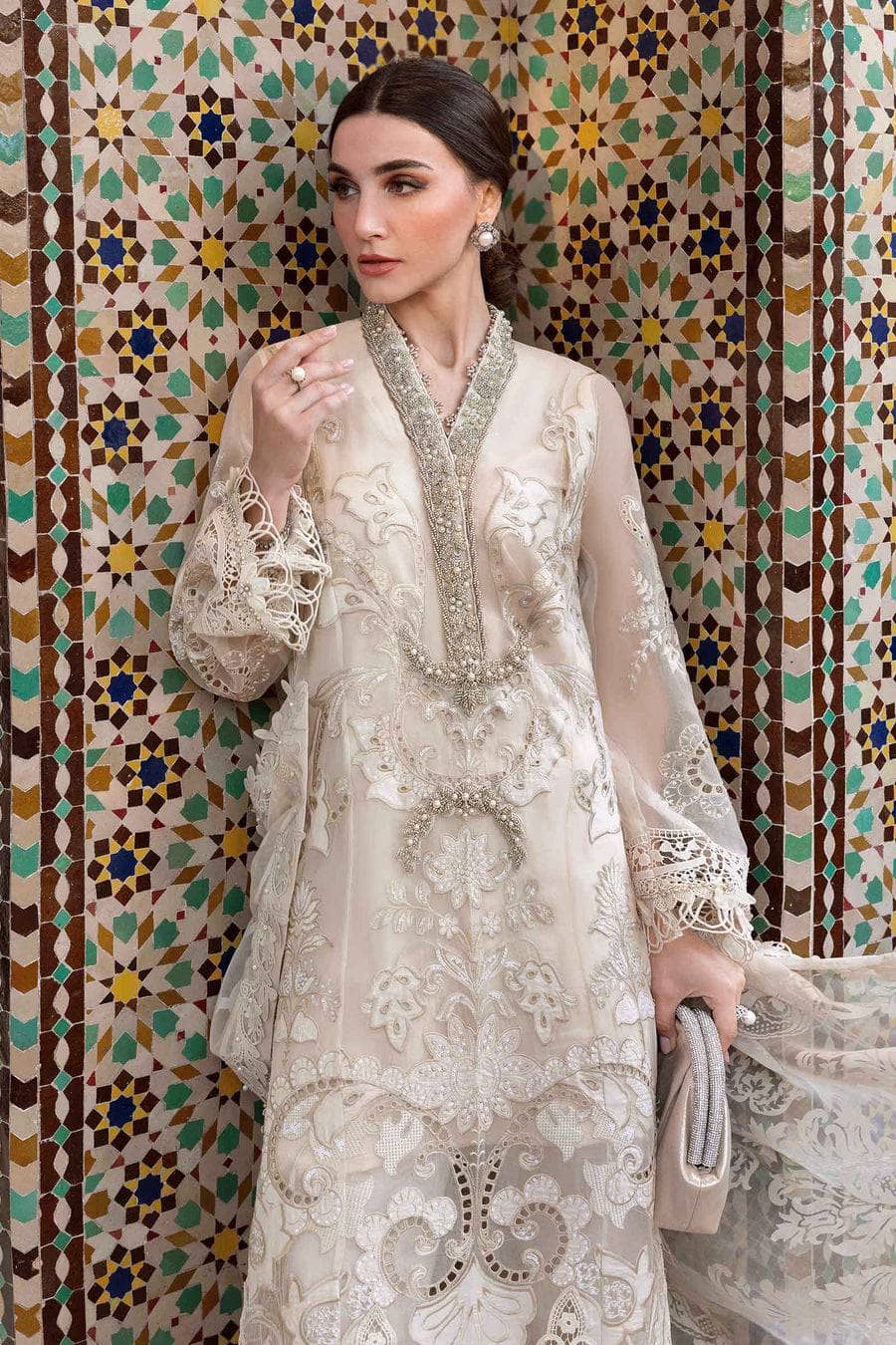 Maria B Lawn Pakistani Suit Restocked/Maria B Luxury Lawn 25/6A/Pearl White