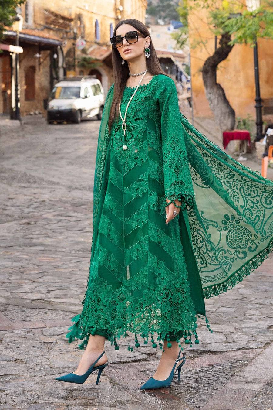 img_maria_b_luxury_lawn_awwal_boutique
