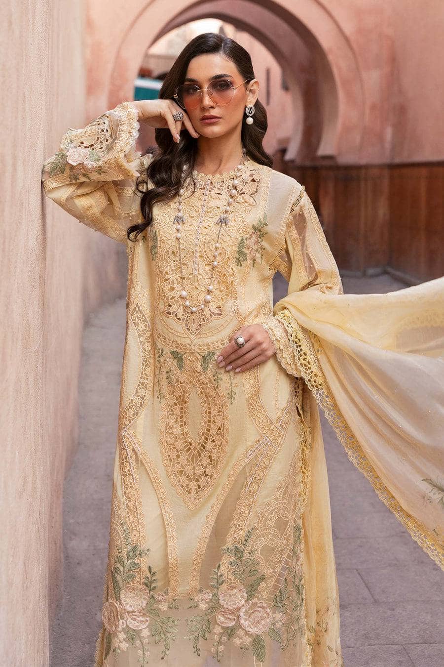 Maria B Lawn Pakistani Suit Restocked/Maria B Luxury Lawn 25/9A/Yellow