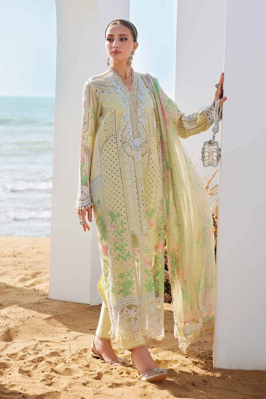 img_maria_b_awwal_boutique