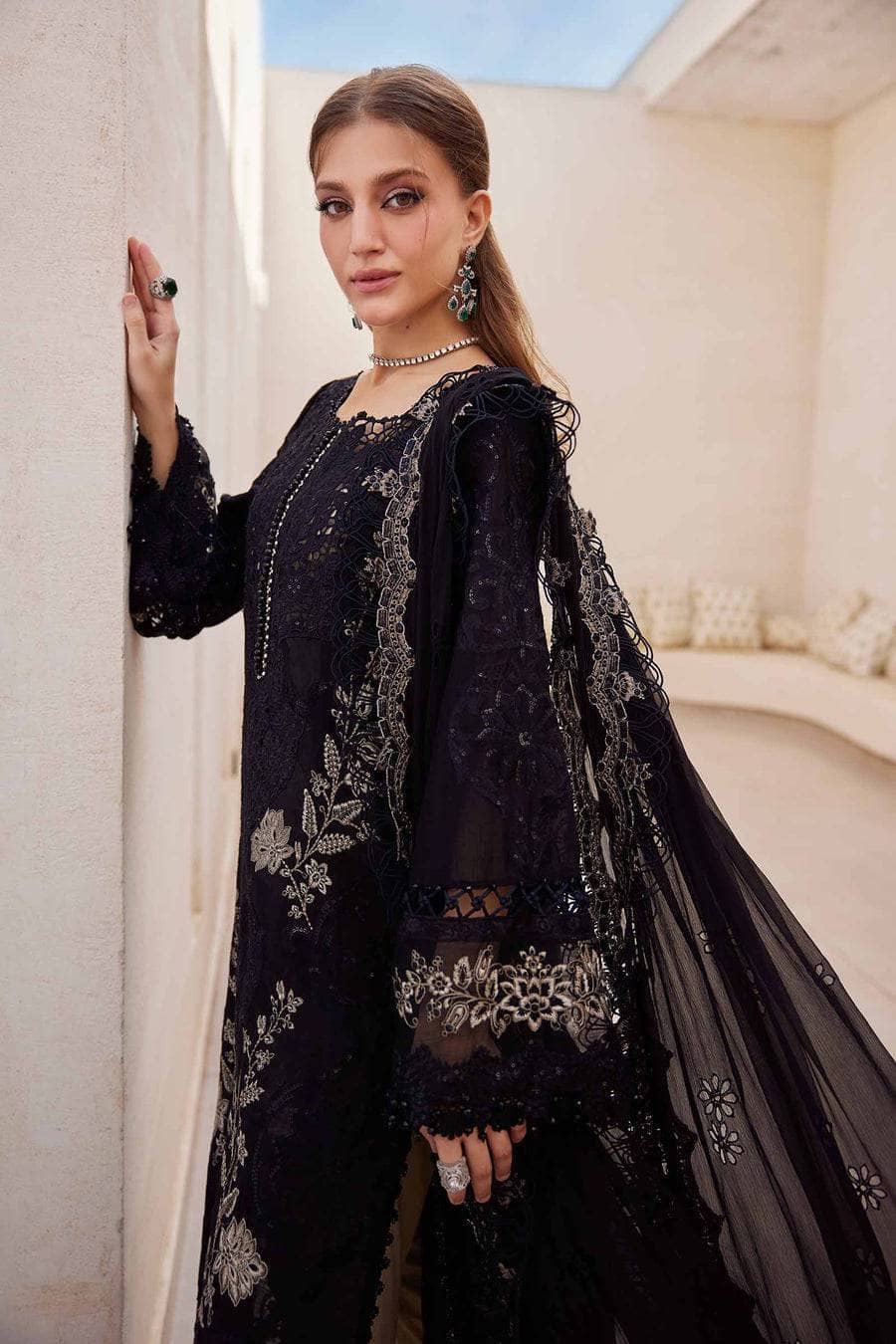 img_maria_b_awwal_boutique