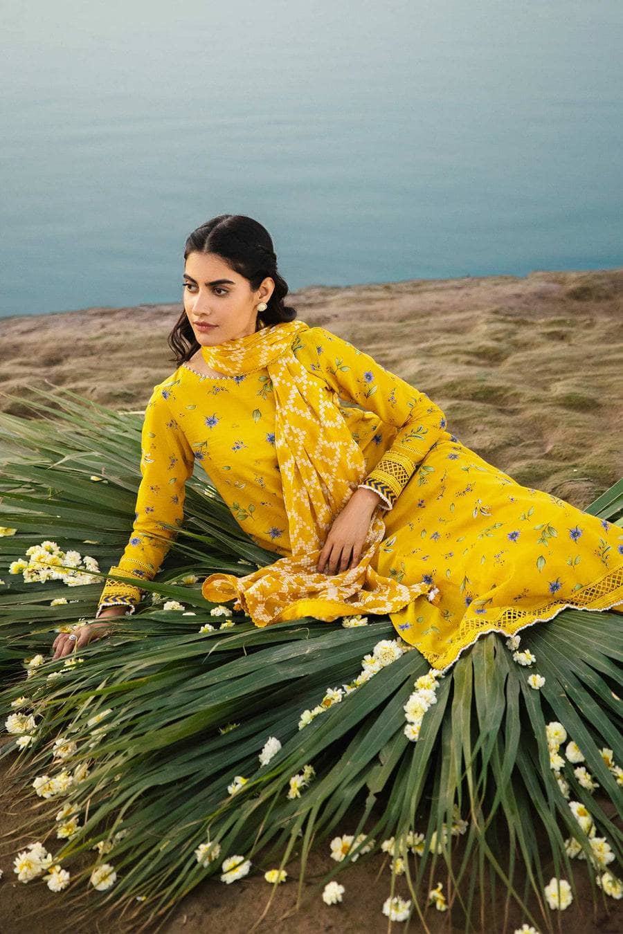 img_maria_b_m_basics_vol2_awwal_boutique