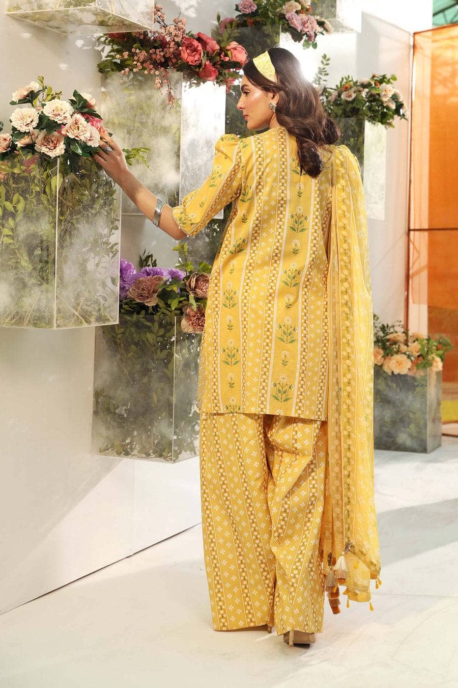 img_maria_b_m_basic_awwal_boutique