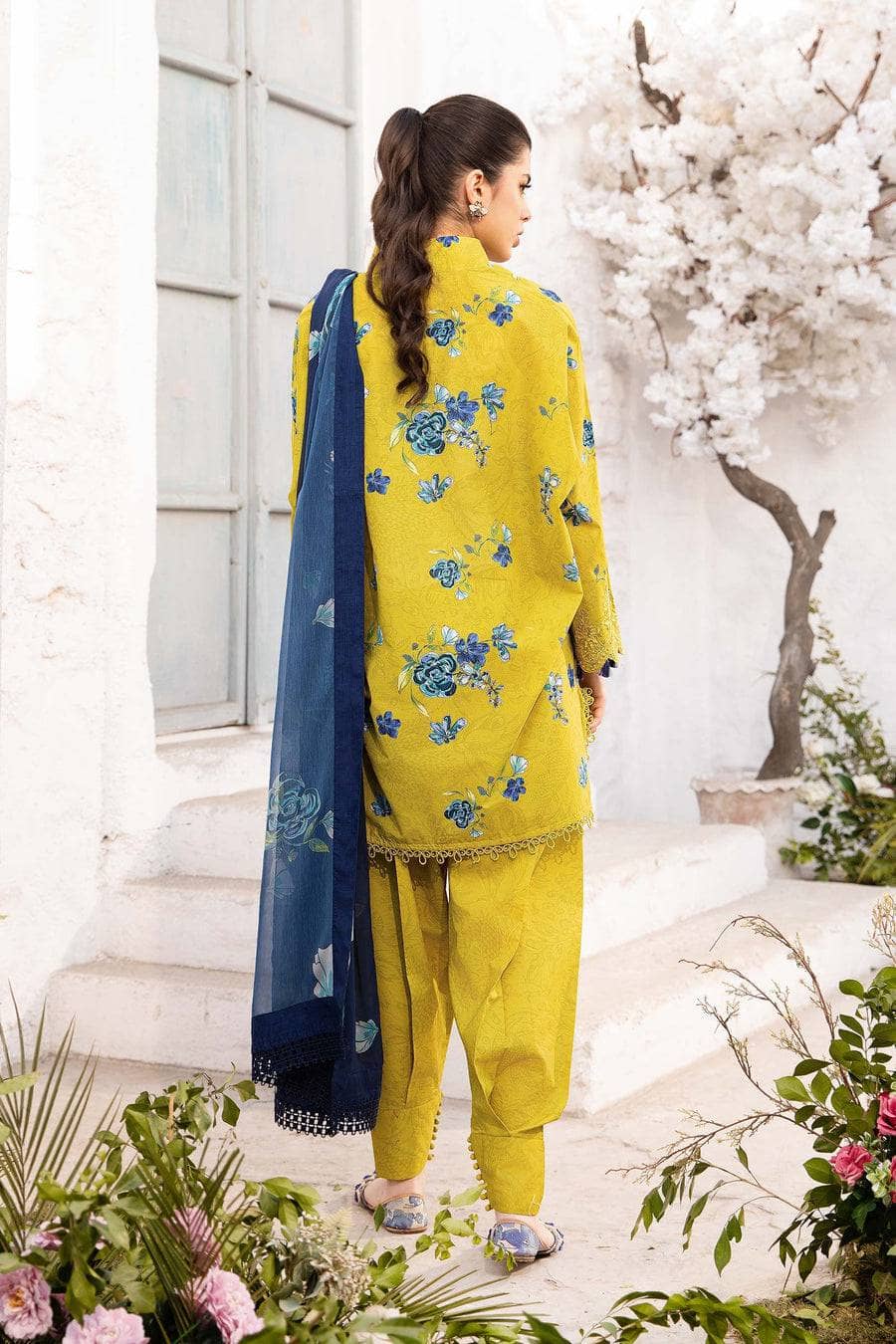 img_m_basics_awwal_boutique