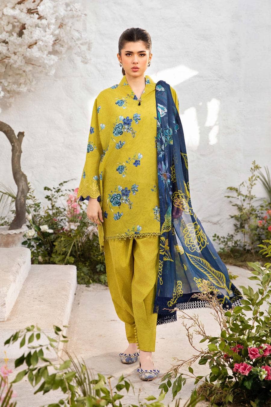img_m_basics_awwal_boutique