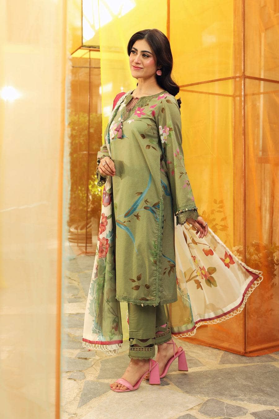 img_maria_b_m_basics_lawn_awwal_boutique