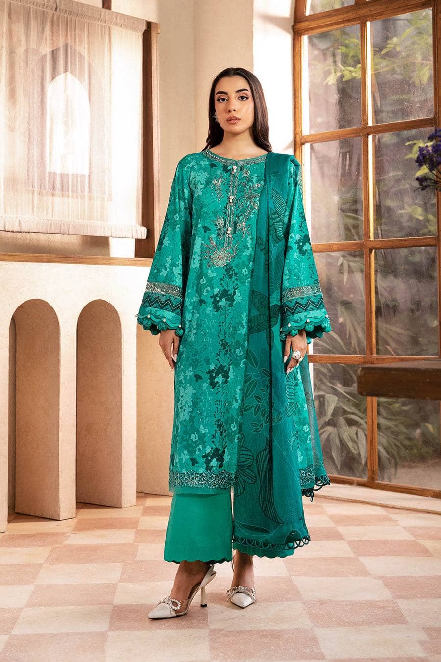 img_maria_b_m_basics_lawn_awwal_boutique
