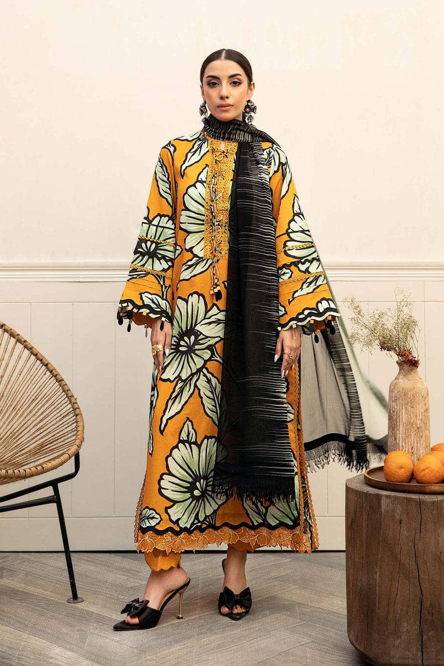 img_m_basics_by_maria_b_awwal_boutique