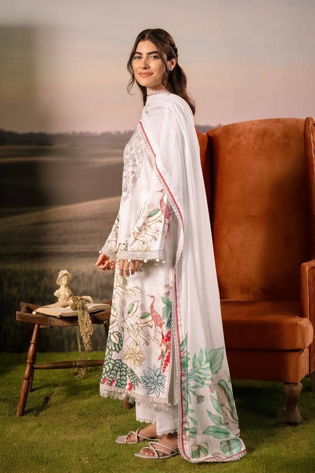 img_maria_b_m_basics_awwal_boutique