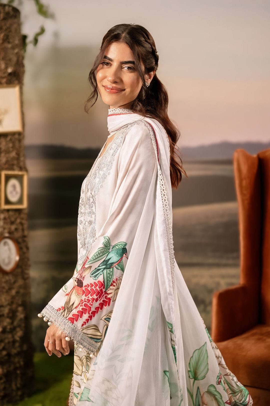 Maria B M Basics 25/Fall-Winter/Embroidered Arabic Lawn Suit | MB-PFUS25-05A