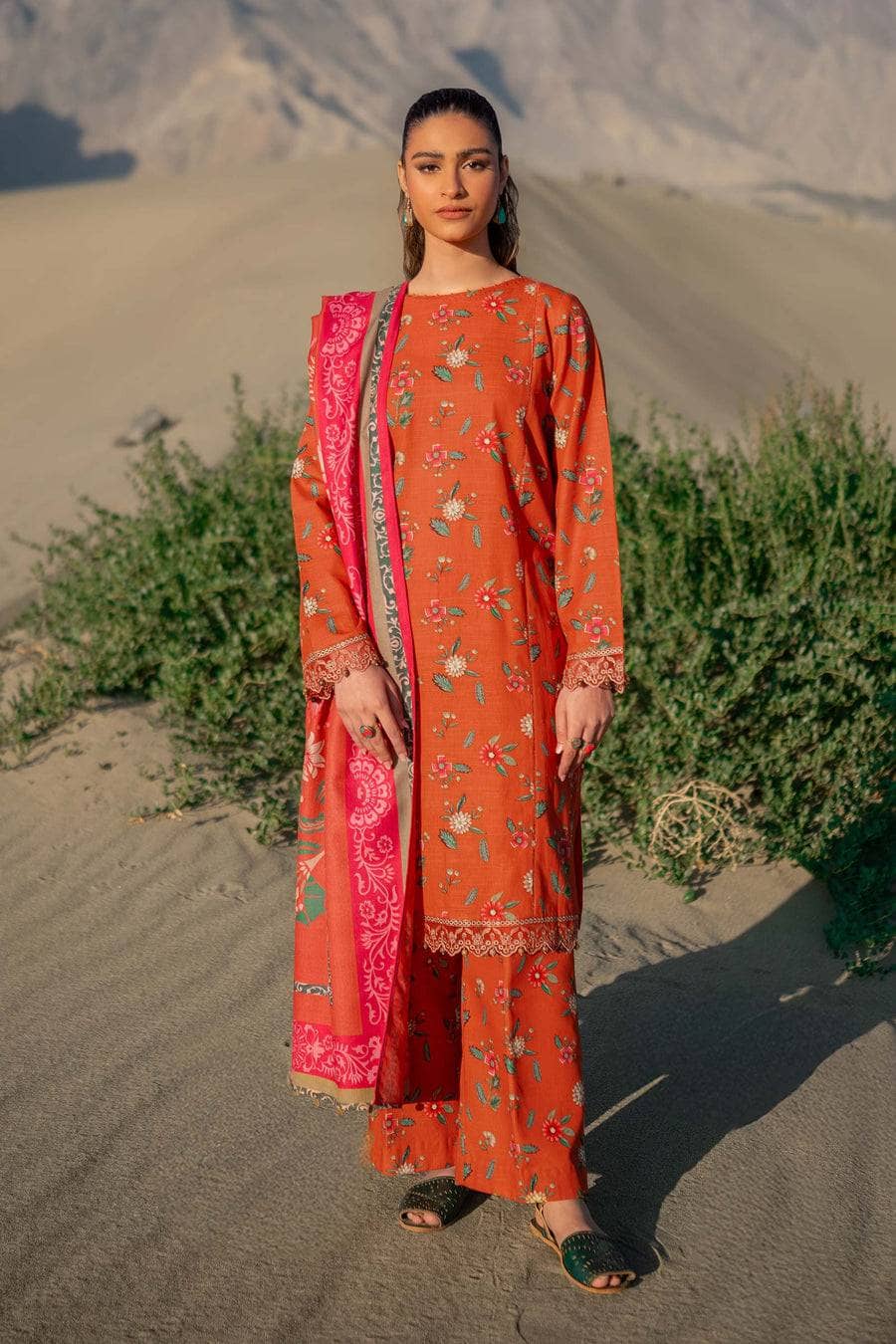 img_maria_b_m_basics_awwal_boutique