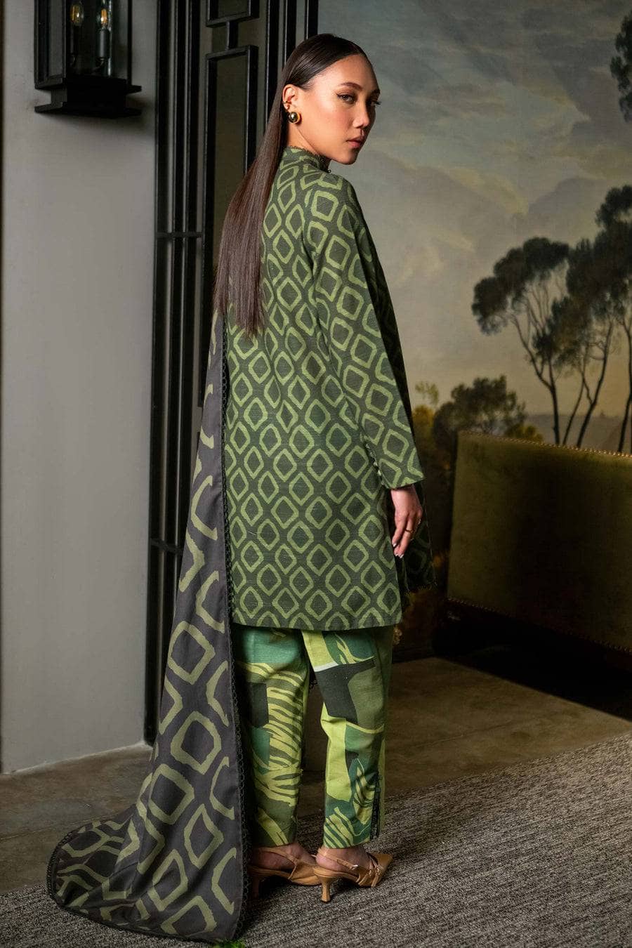 img_maria_b_m_basics_awwal_boutique