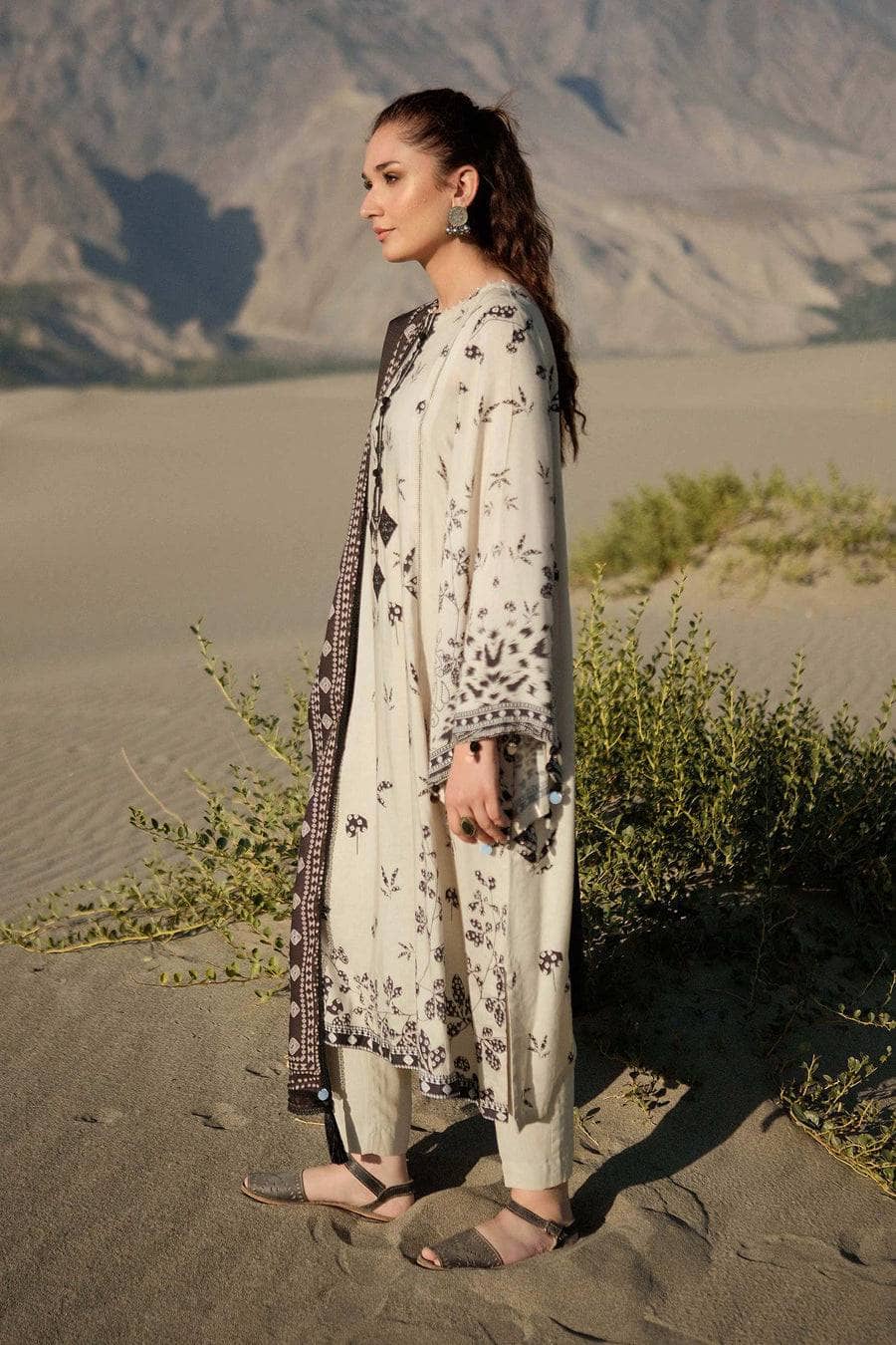 Maria B M Basics Winter Pakistani Suits Maria B M Basics/Fall-Winter/7 A