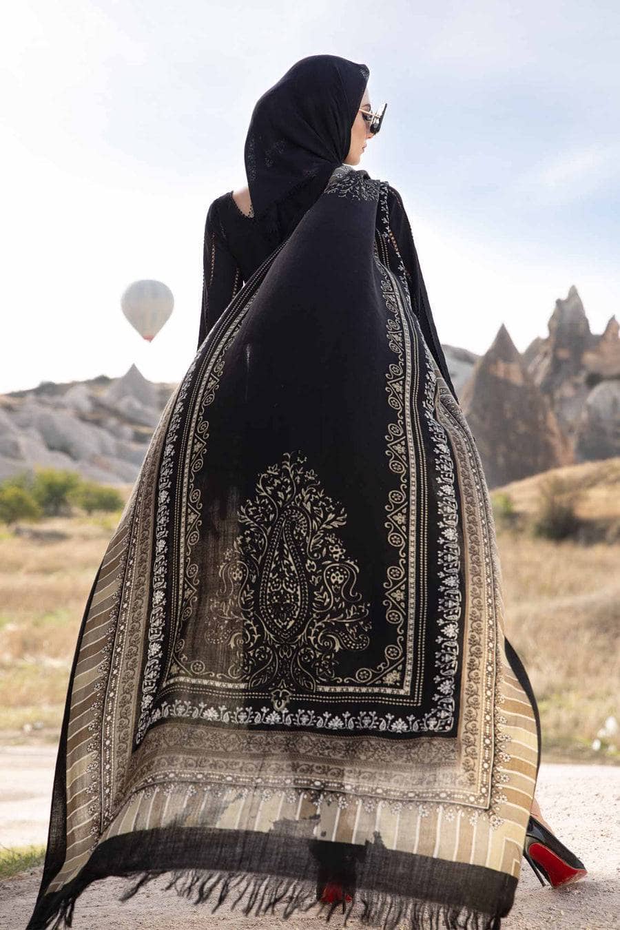 img_maria_b_m_prints_vol2_23_awwal_boutique