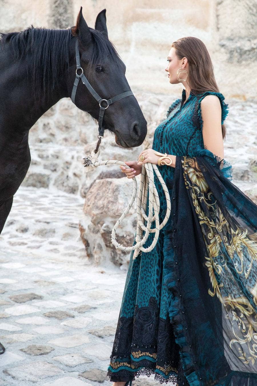 img_maria_b_m_prints_vol2_23_awwal_boutique