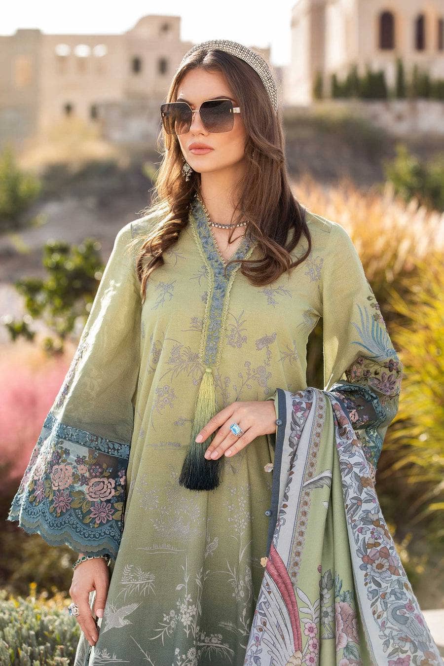 img_maria_b_m_prints_vol2_23_awwal_boutique