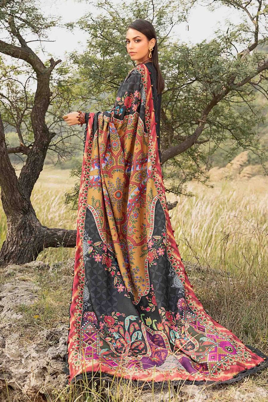 img_maria_b_mprints_24_awwal_boutique