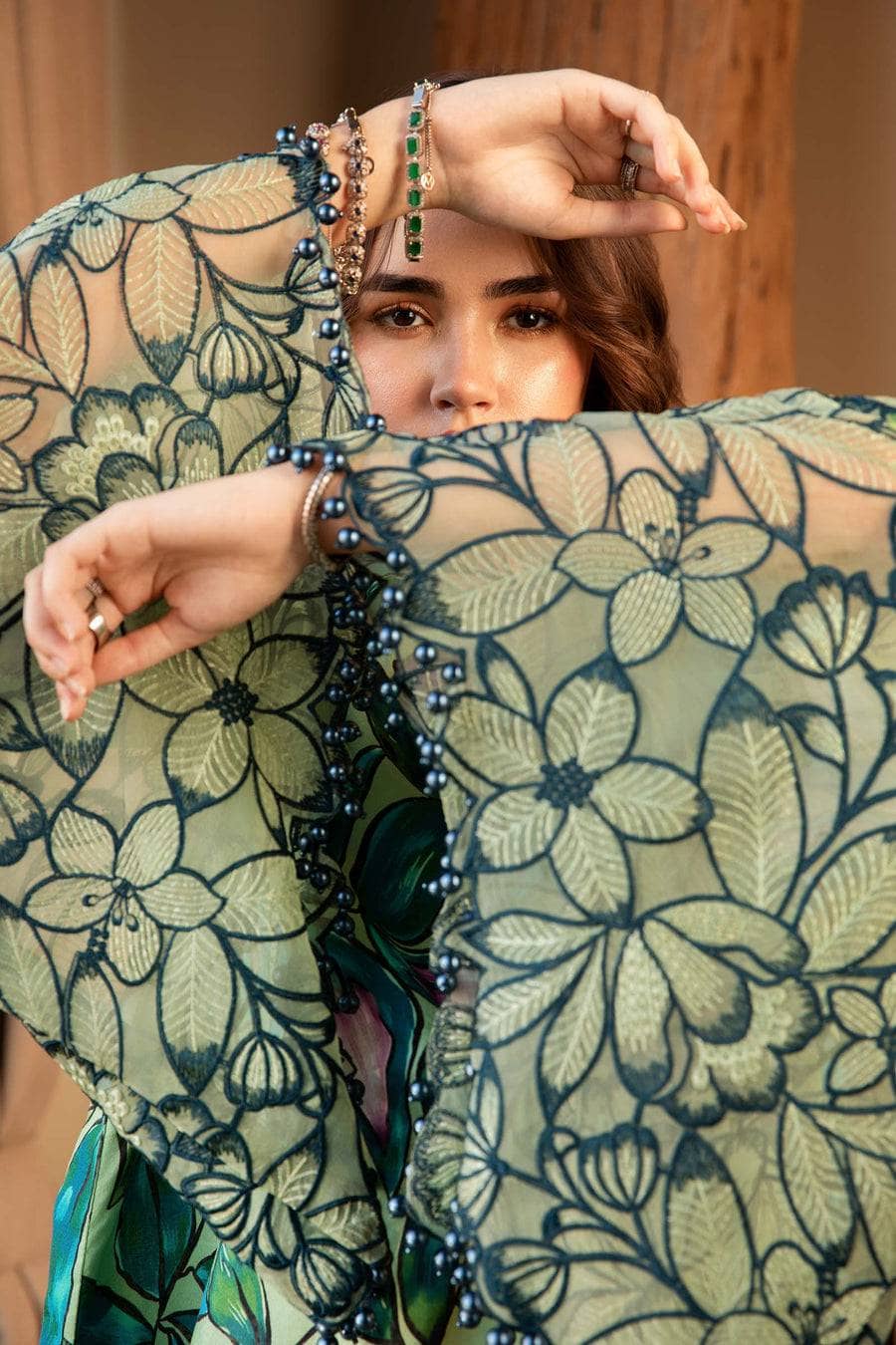 img_maria_b_m_prints_awwal_boutique