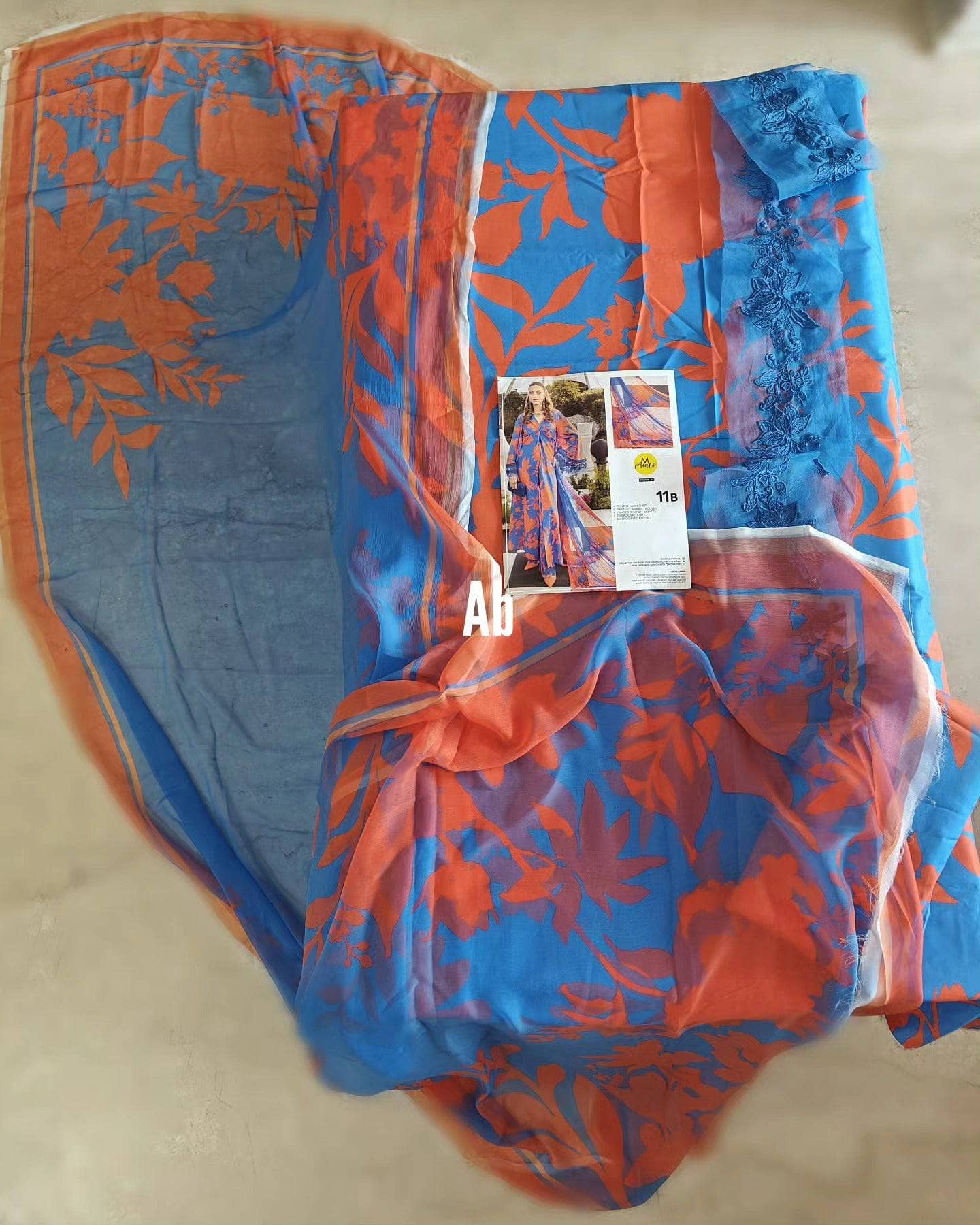 img_maria_b_m_prints24_awwal_boutique