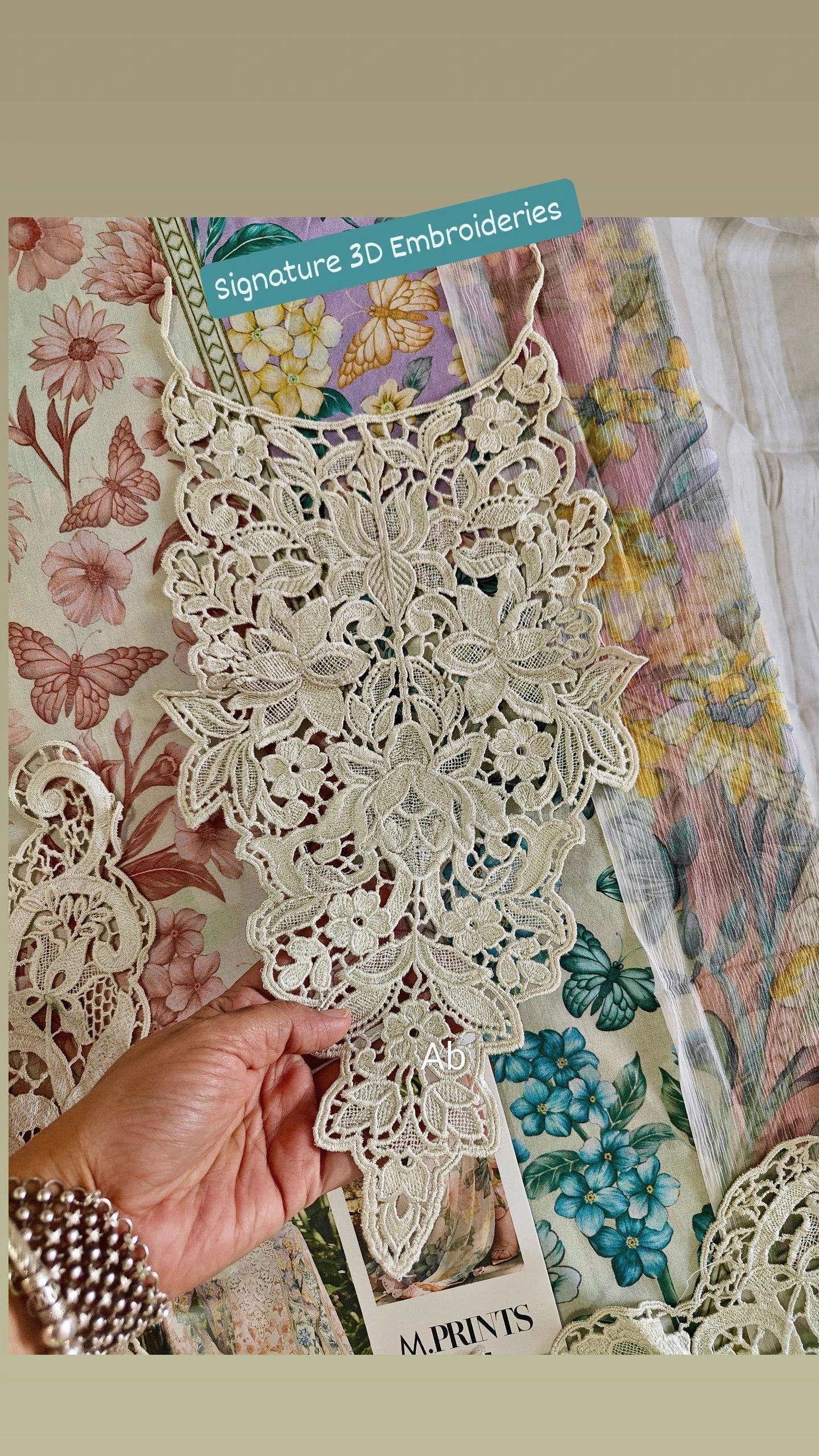 Open Pic/Maria B M Prints 26/Safari Scape/10 B/White&Peach/Chiffon Dupatta