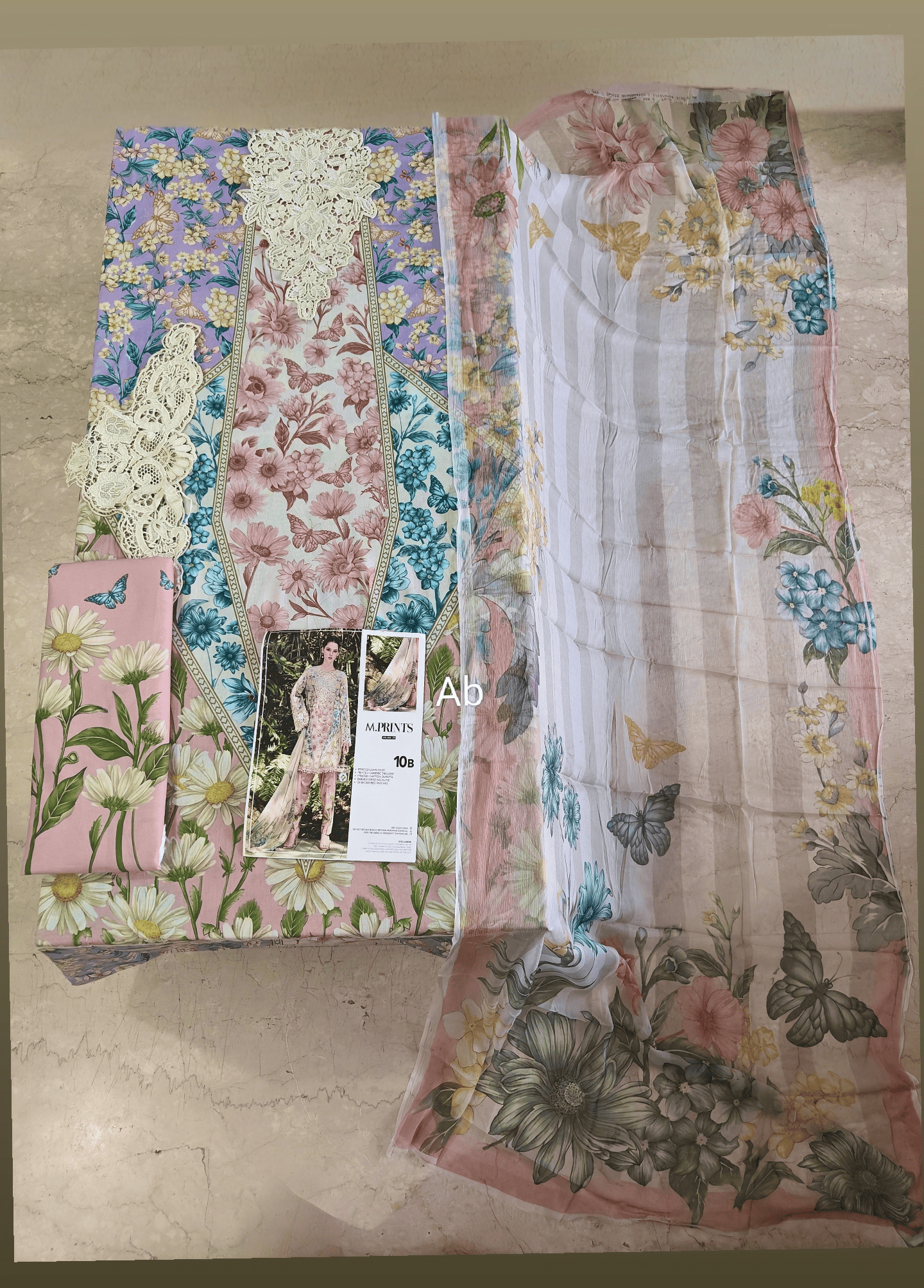 img_maria_b_m_print_awwal_boutique