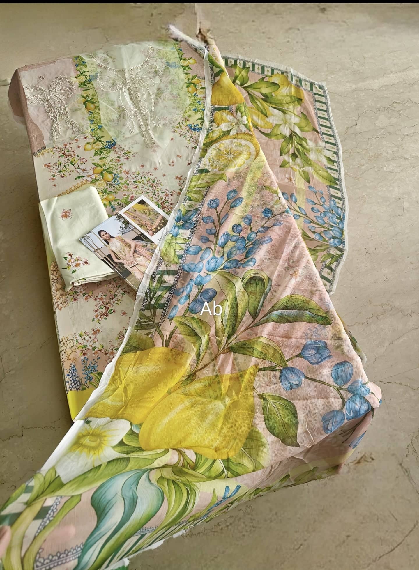 img_maria_b_m_primts_26_awwal_boutique