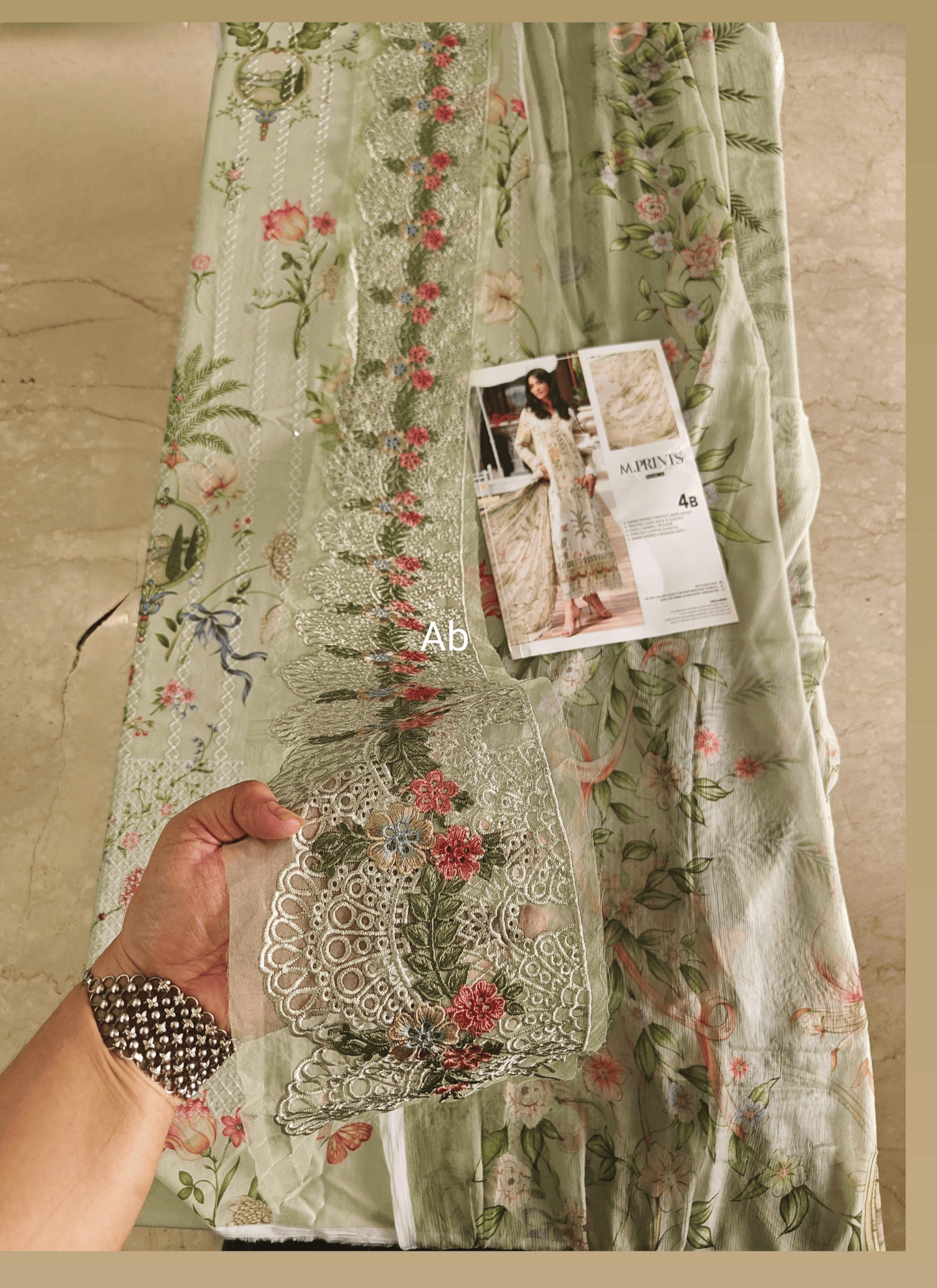 img_maria_b_m_prints_awwal_boutique