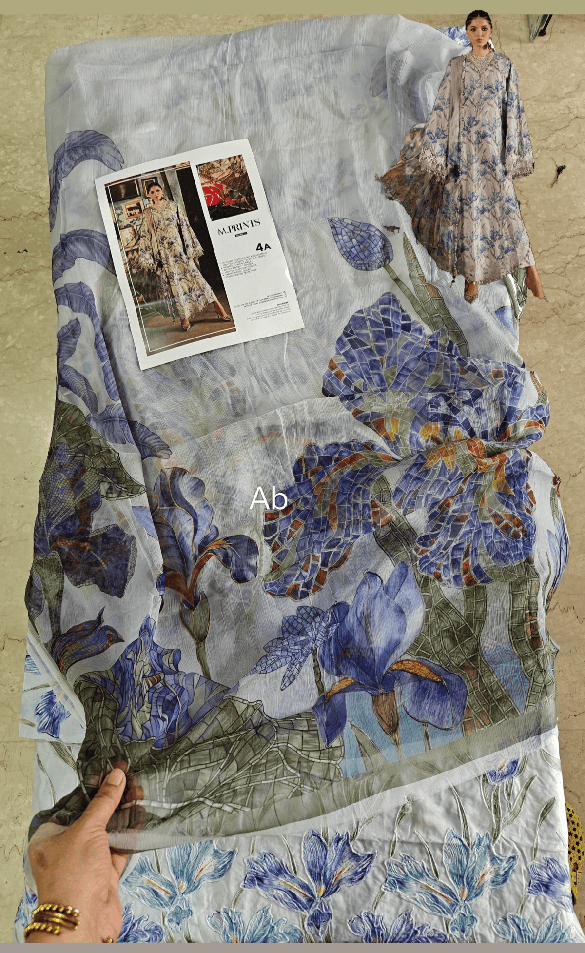 img_open_pic_m_prints_awwal_boutique