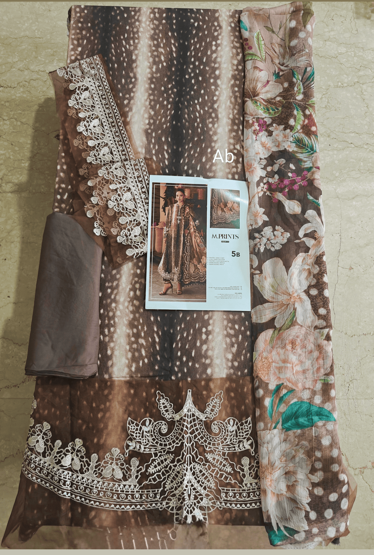 img_maria_b_m_prints_awwal_boutique