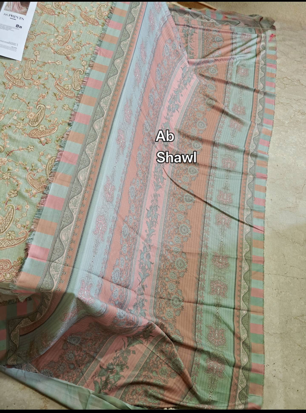 img_open_pic_m_prints_awwal_boutique