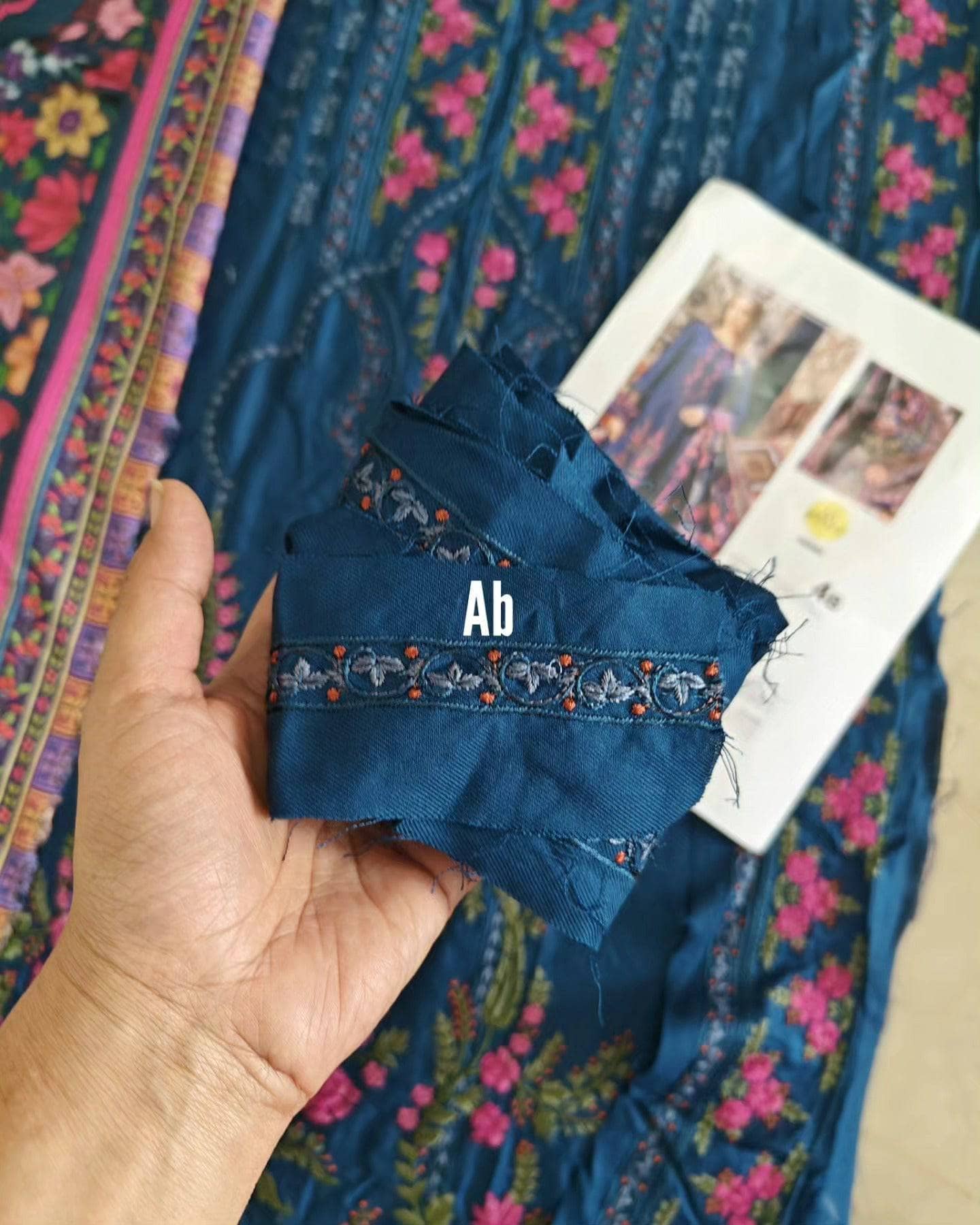 img_maria_b_m_prints_awwal_boutique