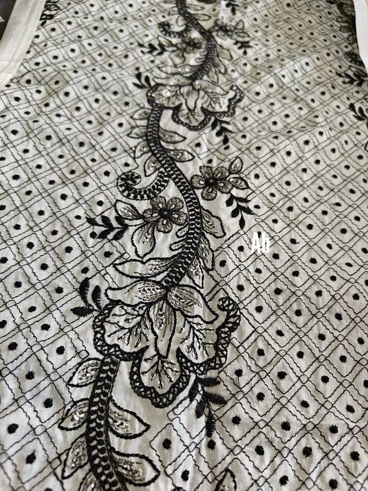 img_maria_b_m_prints_awwal_boutique