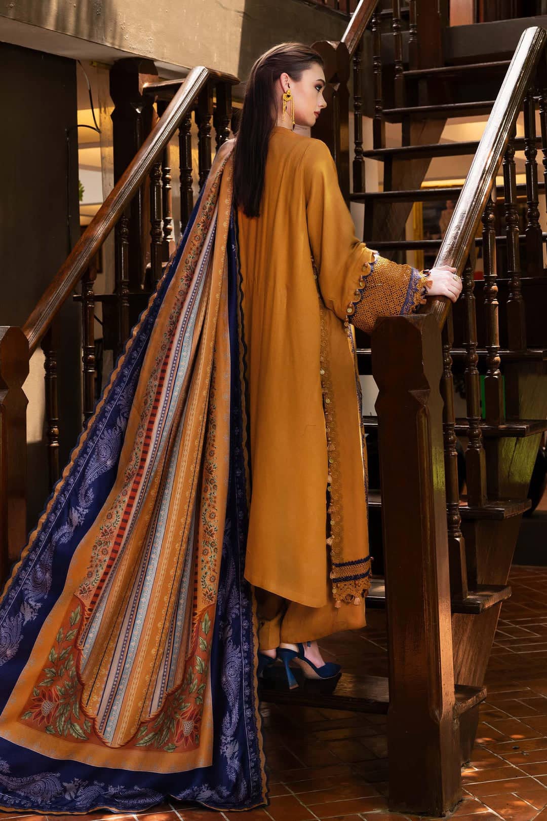 Maria B M Prints Winter Collection Maria B M Prints 25/Vol 2/3A/Winter Edit/Mustard/Twill Linen/Wool Shawl